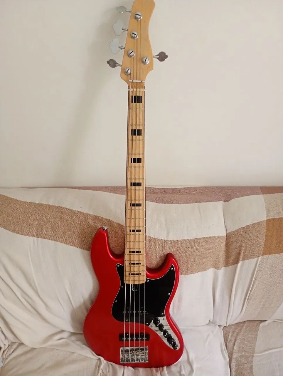 Baixo Sire Jazz Bass 5 cordas 