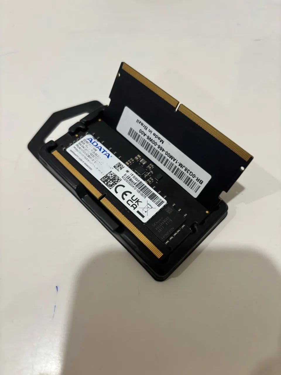 2 memórias DDR5 8 ADATA