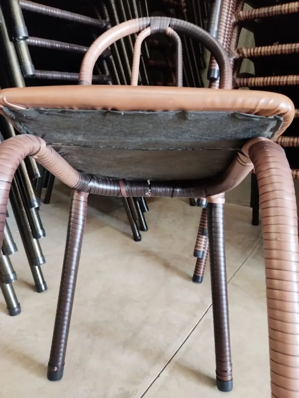 Cadeira de Jantar Almofadadas Novas - 149,99 unid  - Foto 3