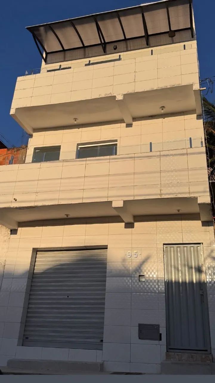 Predio com 2 apartamento de quartos e um ponto comercial  - Foto 2