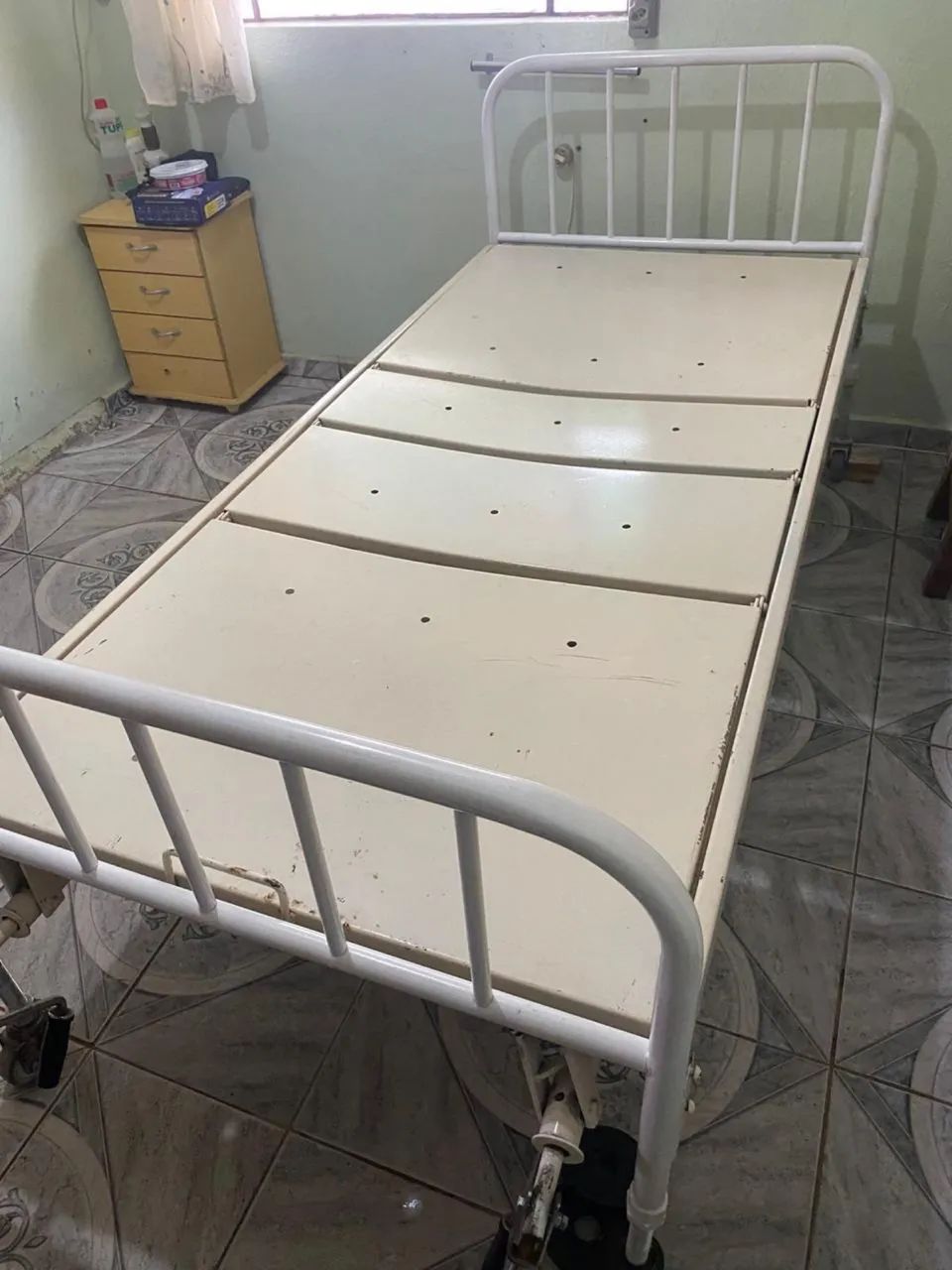 Cama hospitalar  - Foto 2