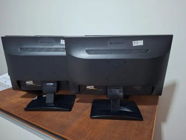 Monitores 19,5" - Lenovo e LG - Foto 3