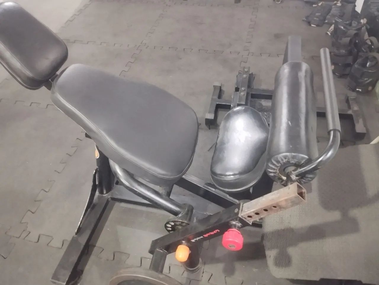 Vendo elevação pélvica em ótimo estado de uso 