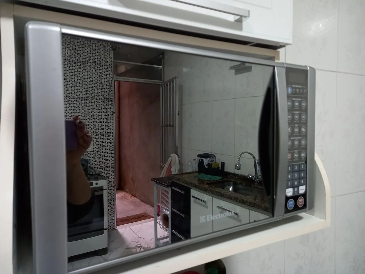 Micro-ondas Electrolux Inox espelhado - Foto 2