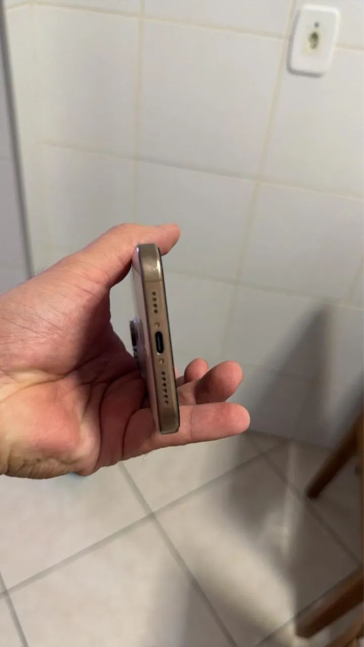 iPhone 16 pro Max  - Foto 2