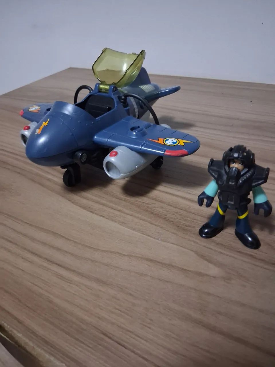 Imaginext super jato racer