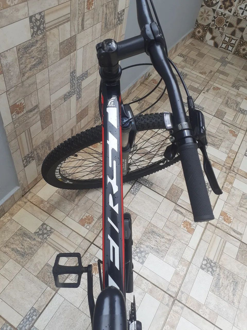 Bicicleta FiRST aro 29 