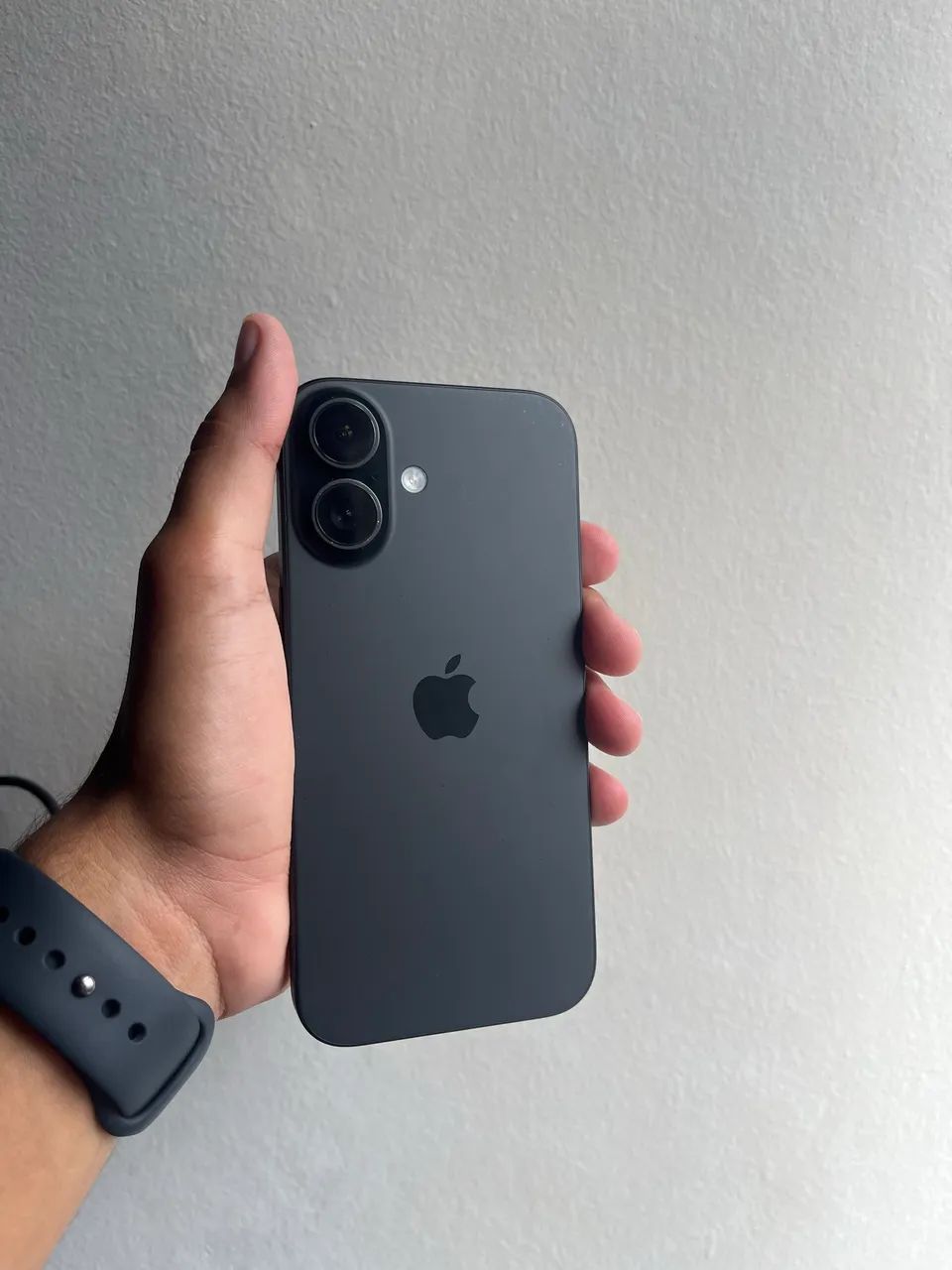 Iphone 16 256gb - EXCELENTE ESTADO - Foto 2