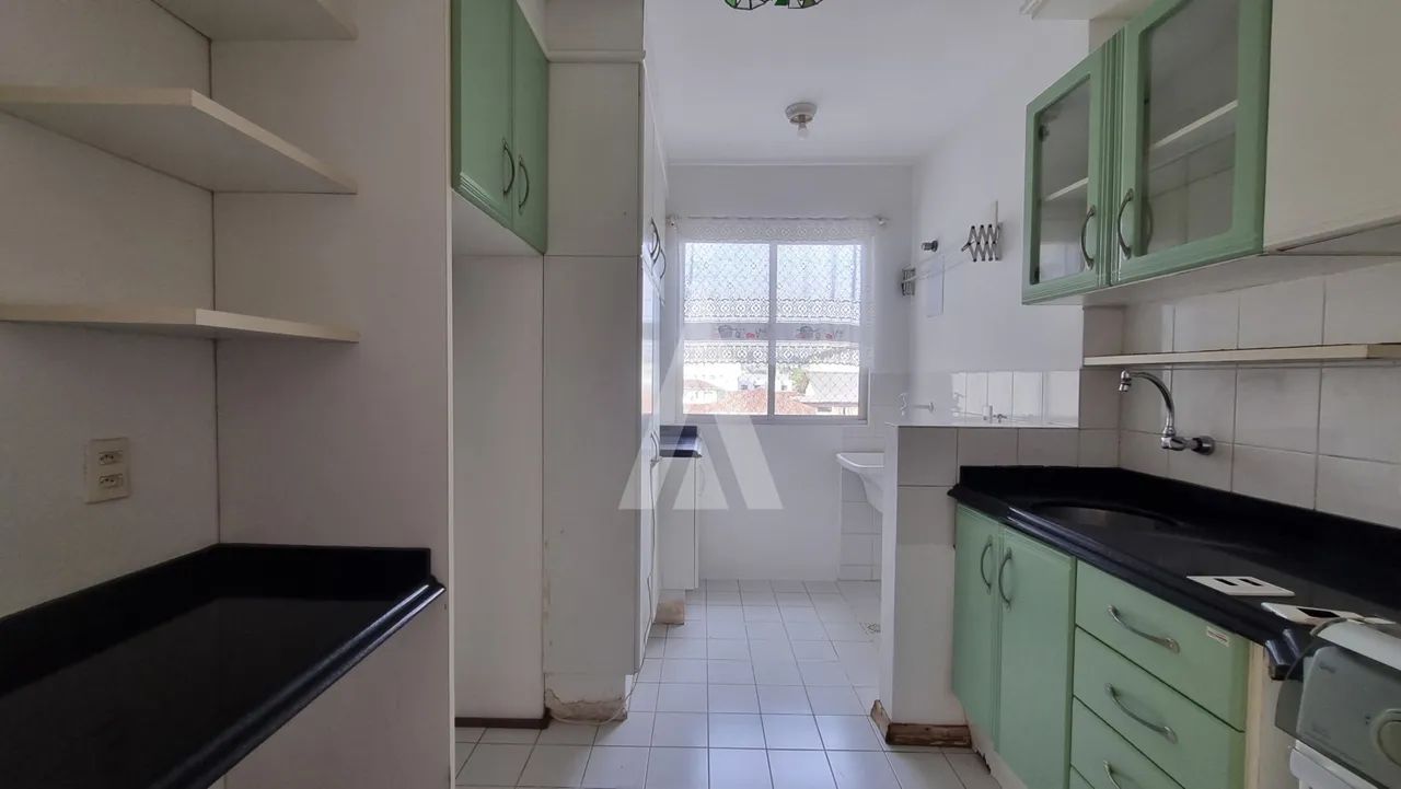 Apartamento semi mobiliado com 2 quartos e sacada no bairro Costa e Silva - Foto 3