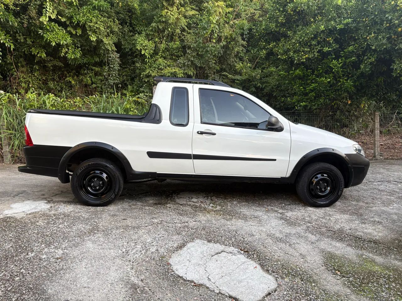 Fiat Strada 1.4 MPI Fire Flex 8V CE 2012
