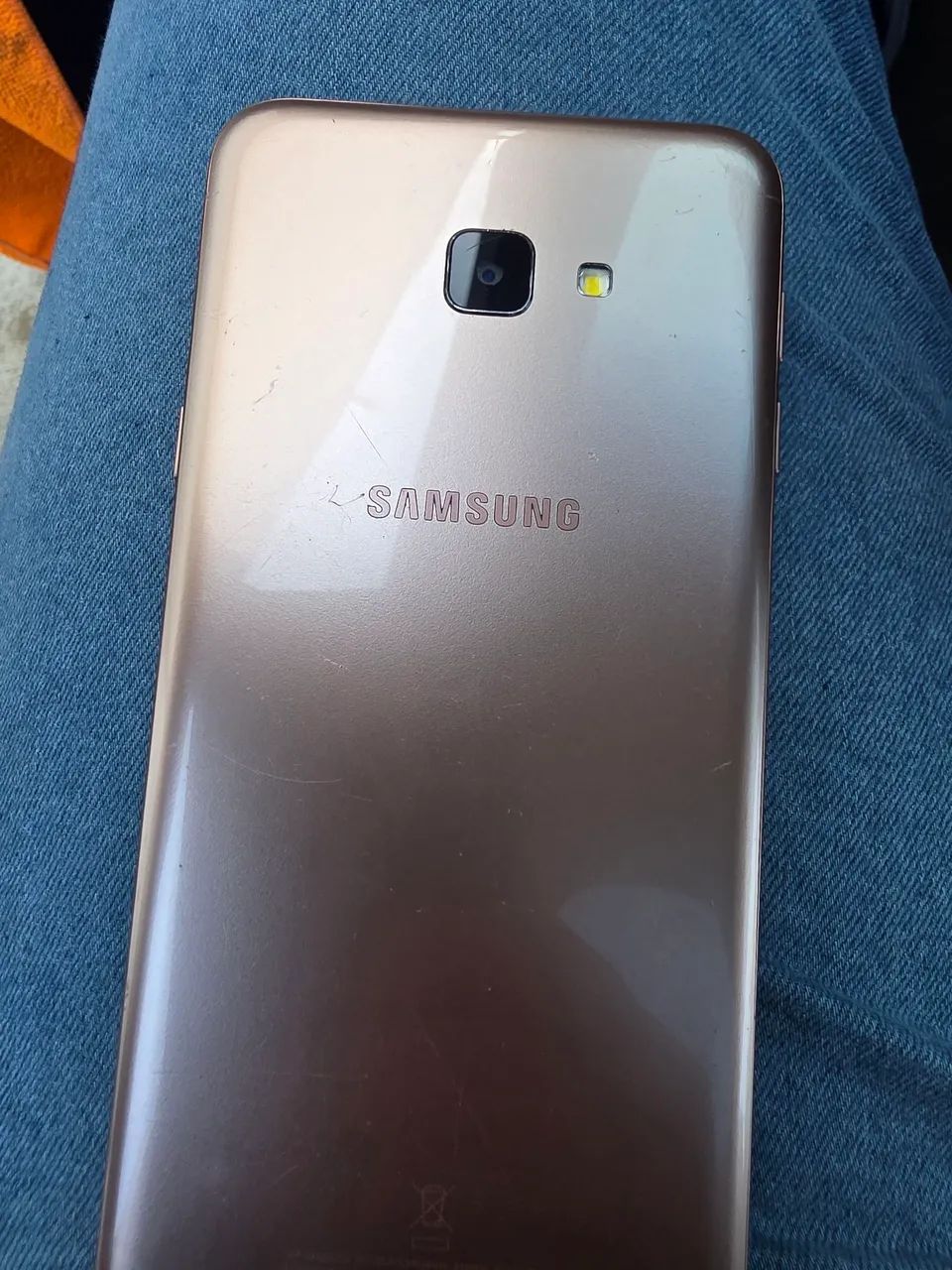 Samsung J4 Core