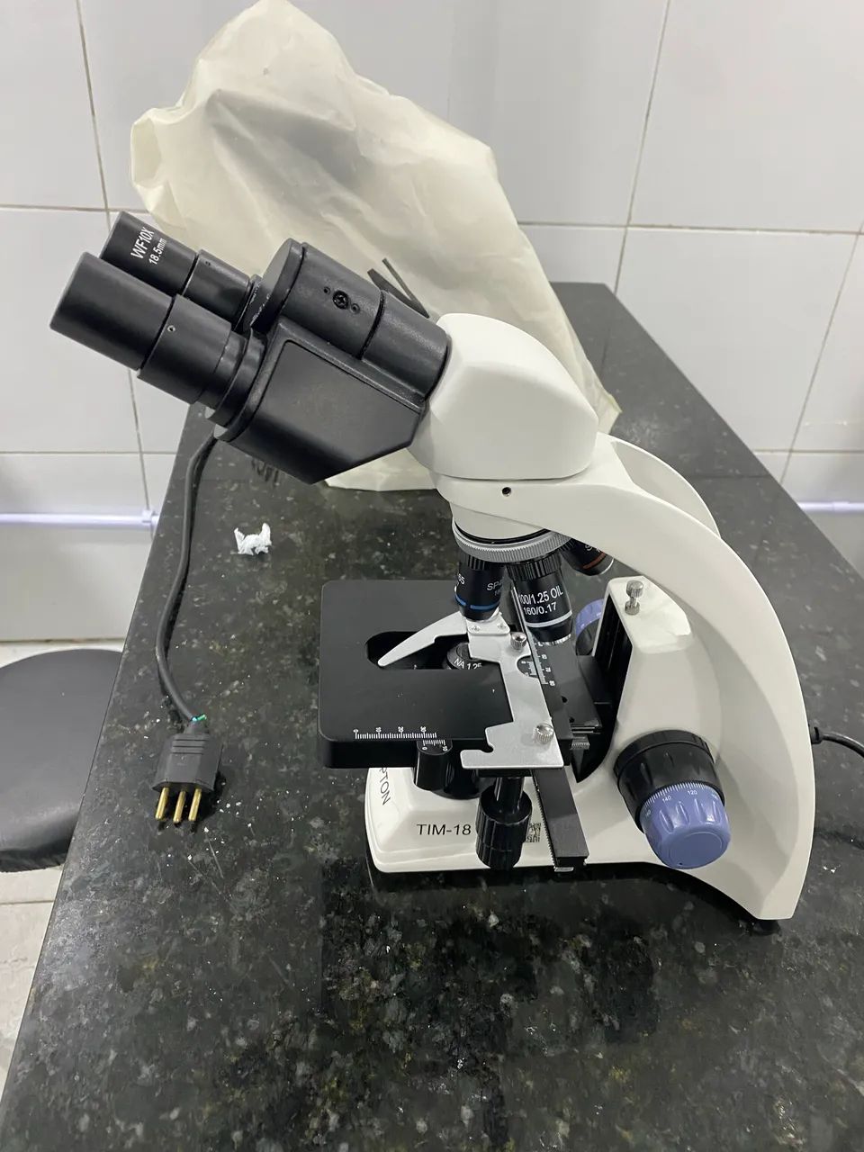 Microscópio óptico 