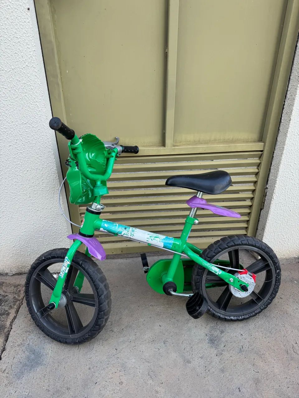 Bicicleta infantil com rodinhas do Huck. - Foto 5