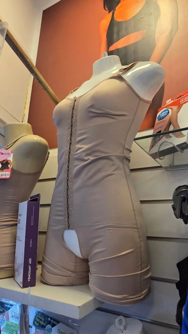 Busto de Manequim Tronco Feminino Branco 