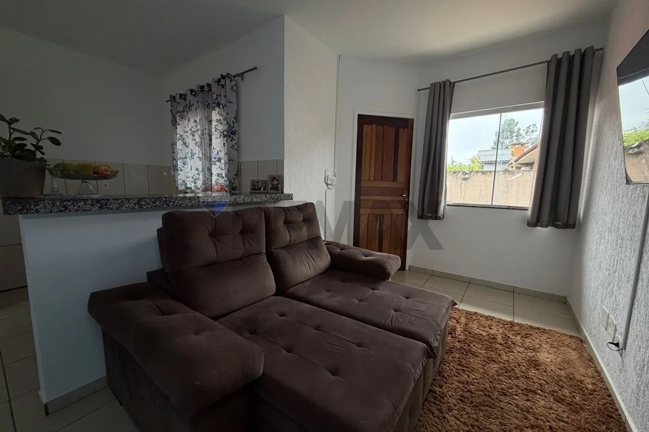 "Casa Prática e Segura: Oportunidade Imperdível!" - Foto 2