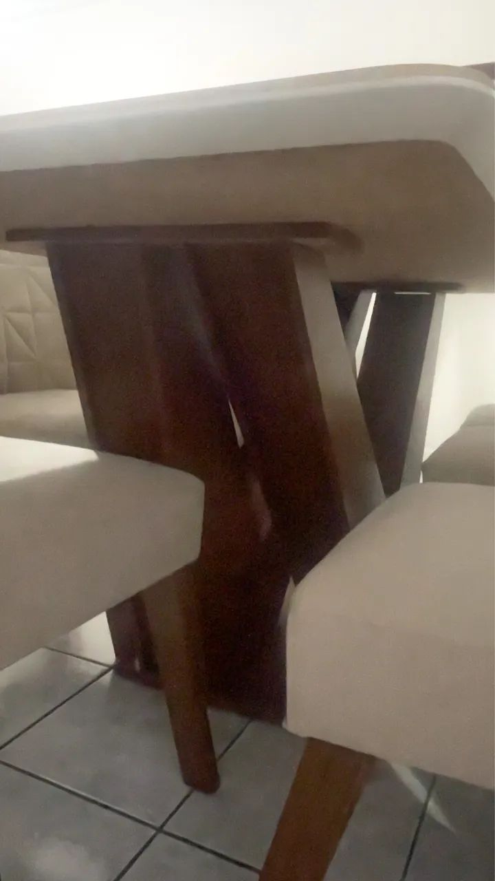 Conjunto mesa e 6 cadeiras - Foto 4
