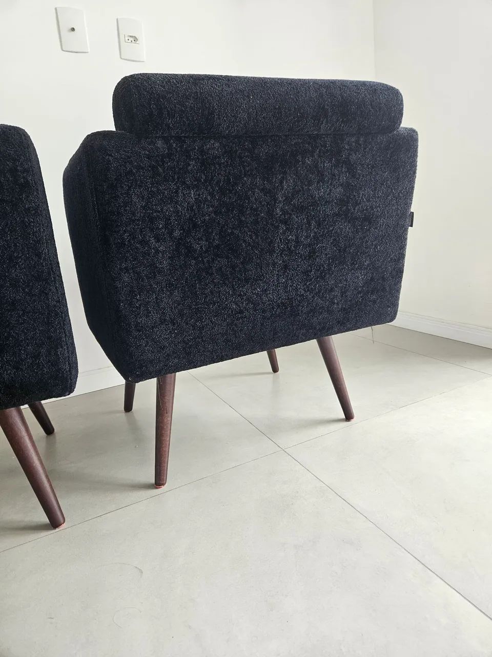 Poltronas tecido preta - Foto 2