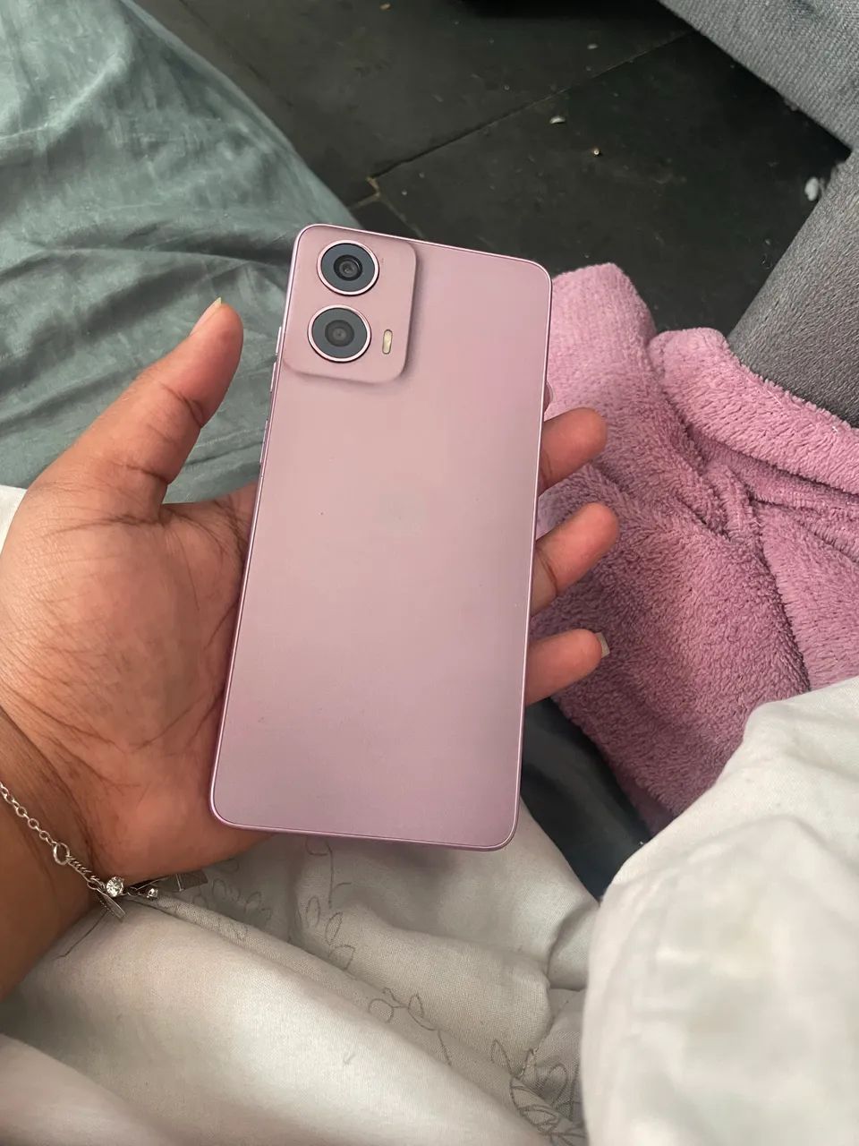 Vendo celular no precinho 