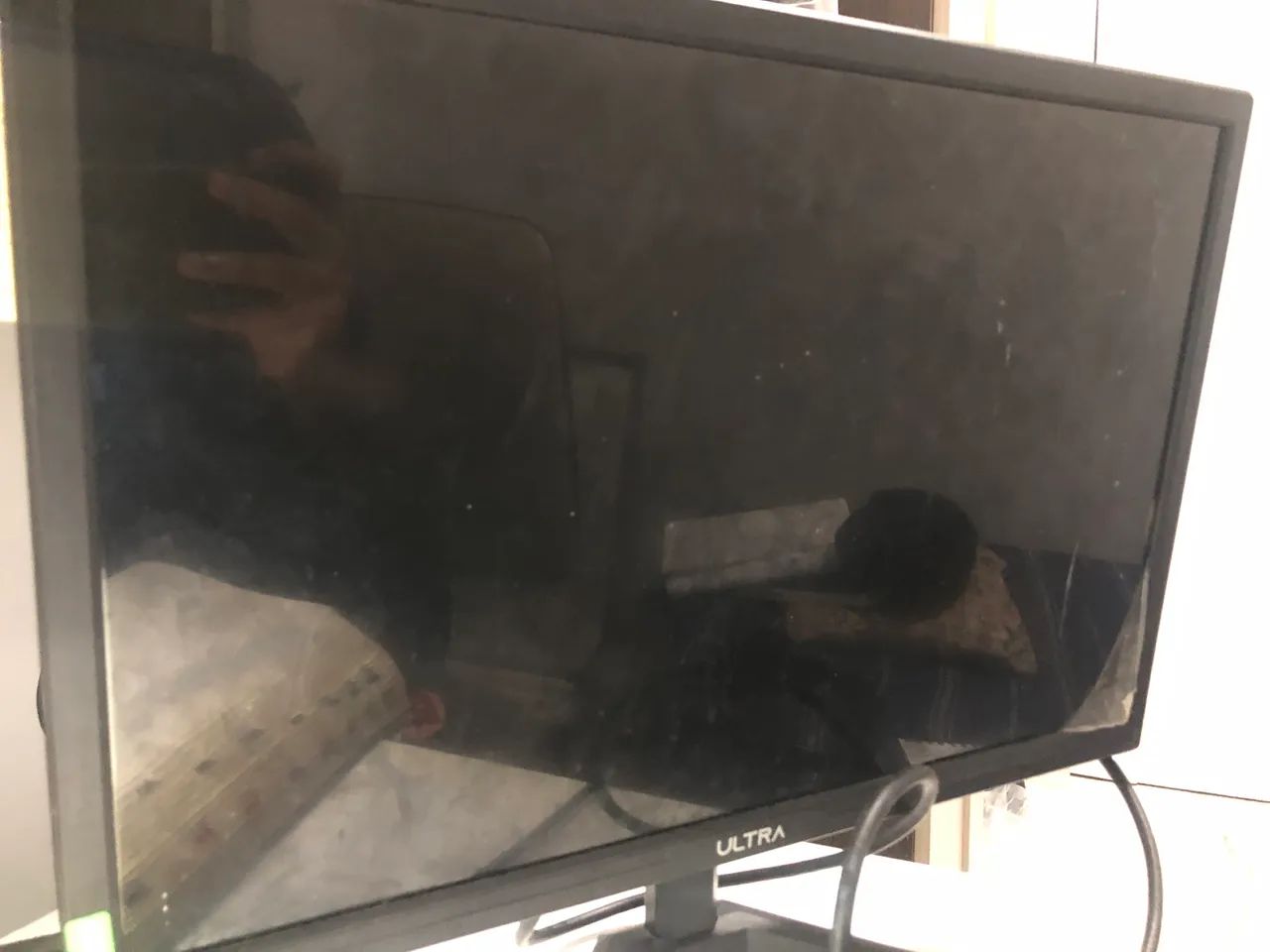Monitor Ultra 21,5