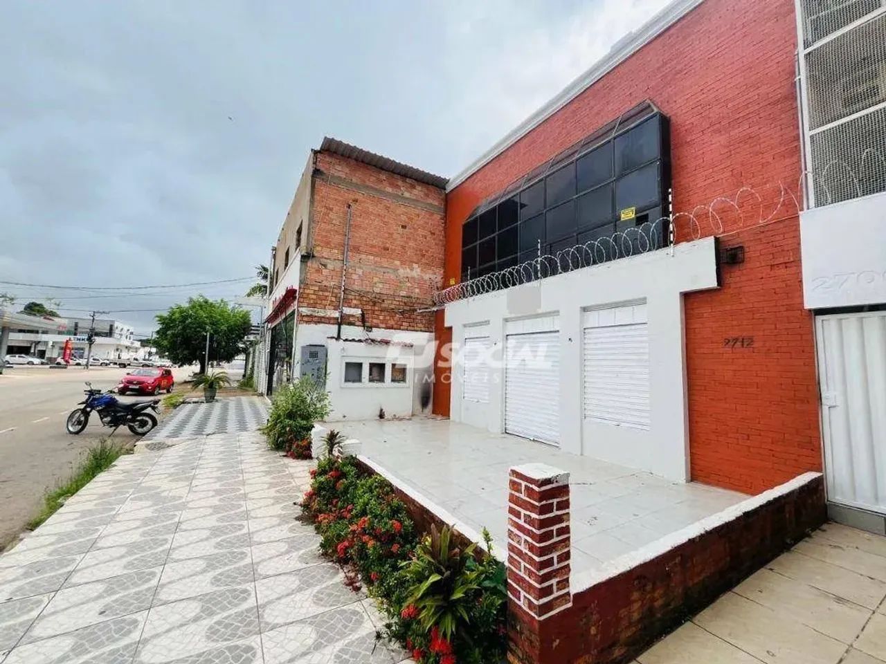 Ponto comercial para locação com ótimo espaço interno, localização privilegiada e ampla fa - Foto 3