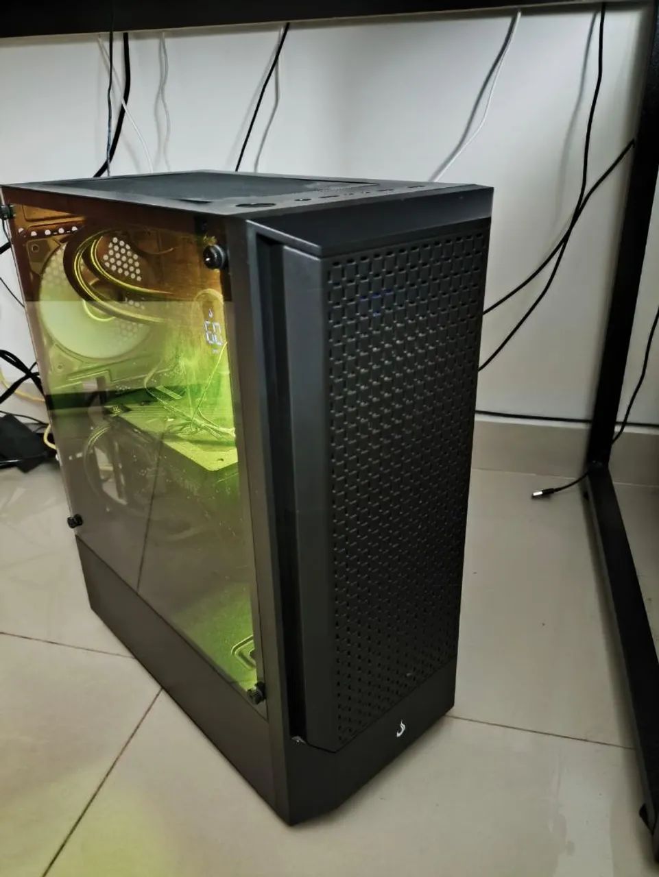 PC GAMER RYZEN 7 7800X3D + RTX 5060 - Foto 2