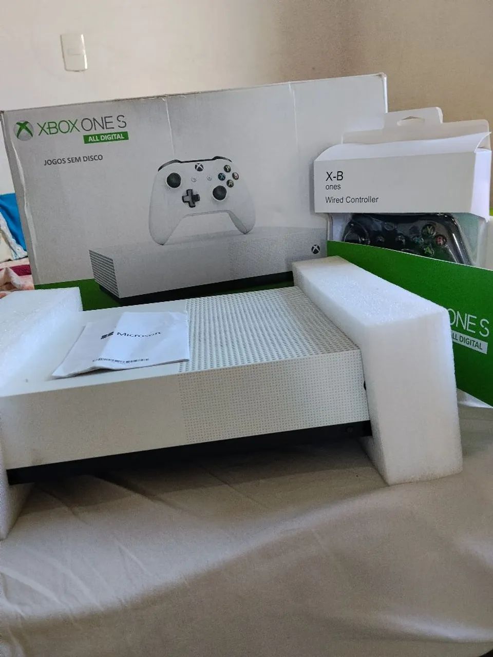 Xbox One S 1TB  - Foto 2
