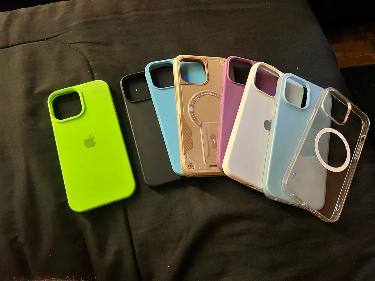  Capinhas de 13 pro Max  todas por 100 reais cada uma 16  - Foto 2