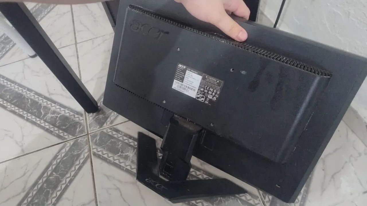 2 monitores para consertar  - Foto 5