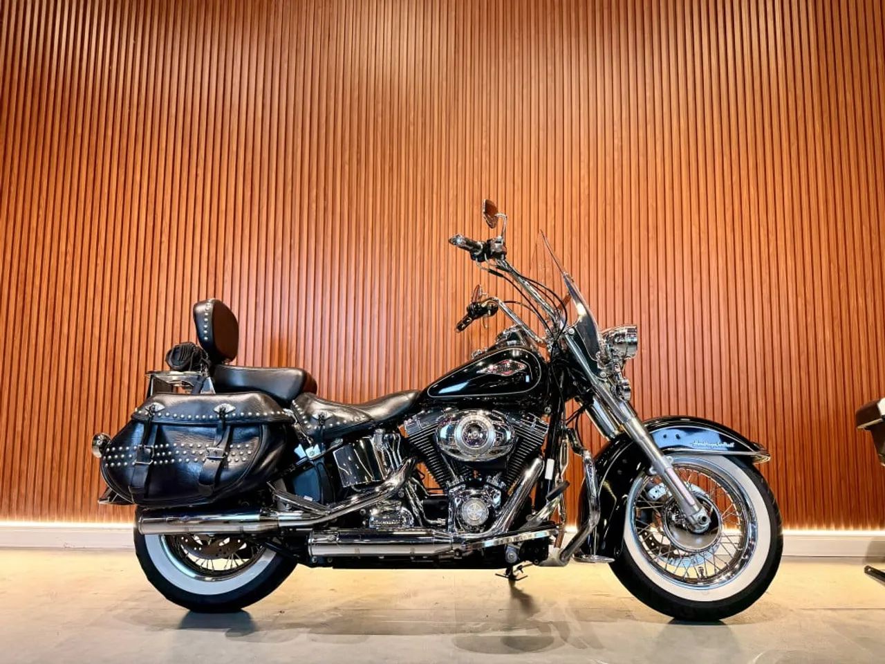 Harley Davidson Heritage SOFTAIL CLASSIC FLSTC 2015 - Foto 2