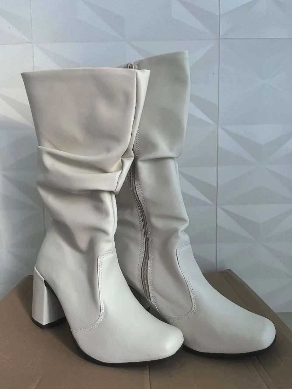 Vendo Excelente Bota Usada Uma Única Vez  - Foto 3