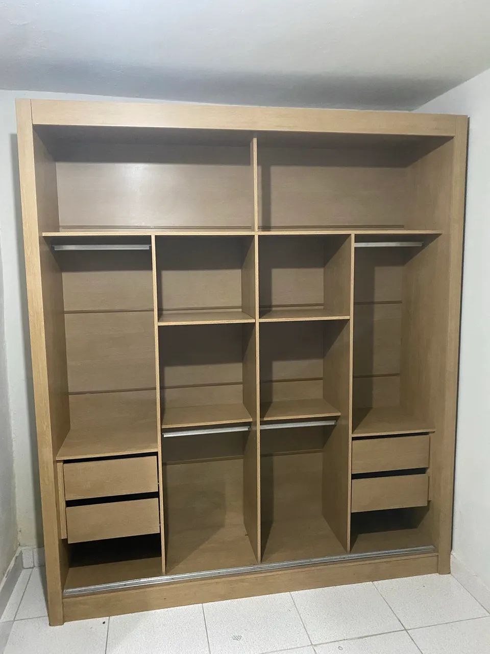 Vende se guarda roupas  - Foto 3