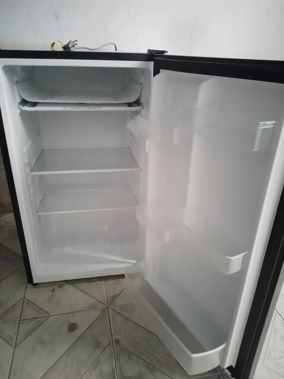 Frigobar Electrolux eos - Foto 4