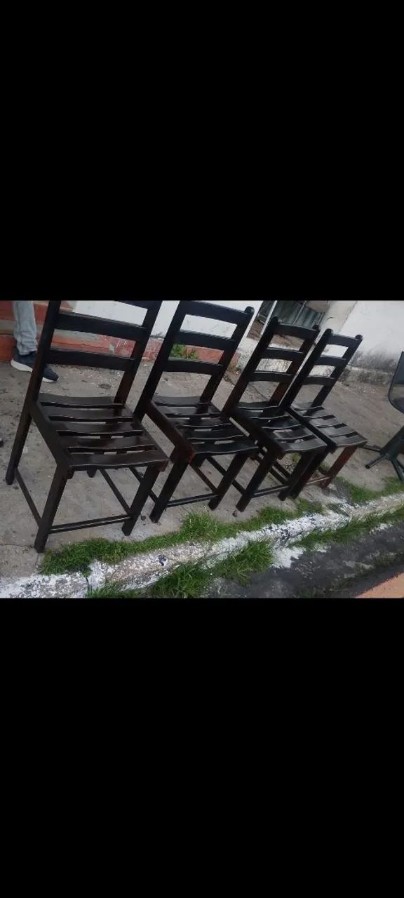 4  cadeiras de madeira ? maciça  - Foto 4