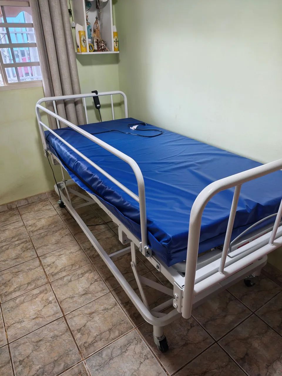 Cama hospitalar motorizada PILATI - Foto 2