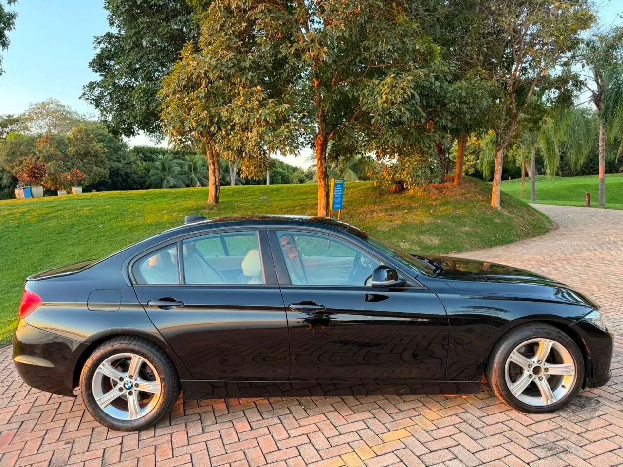 BMW 320I A 2.0 Turbo/activeflex 16V 184cv 4P 2014 - Foto 3