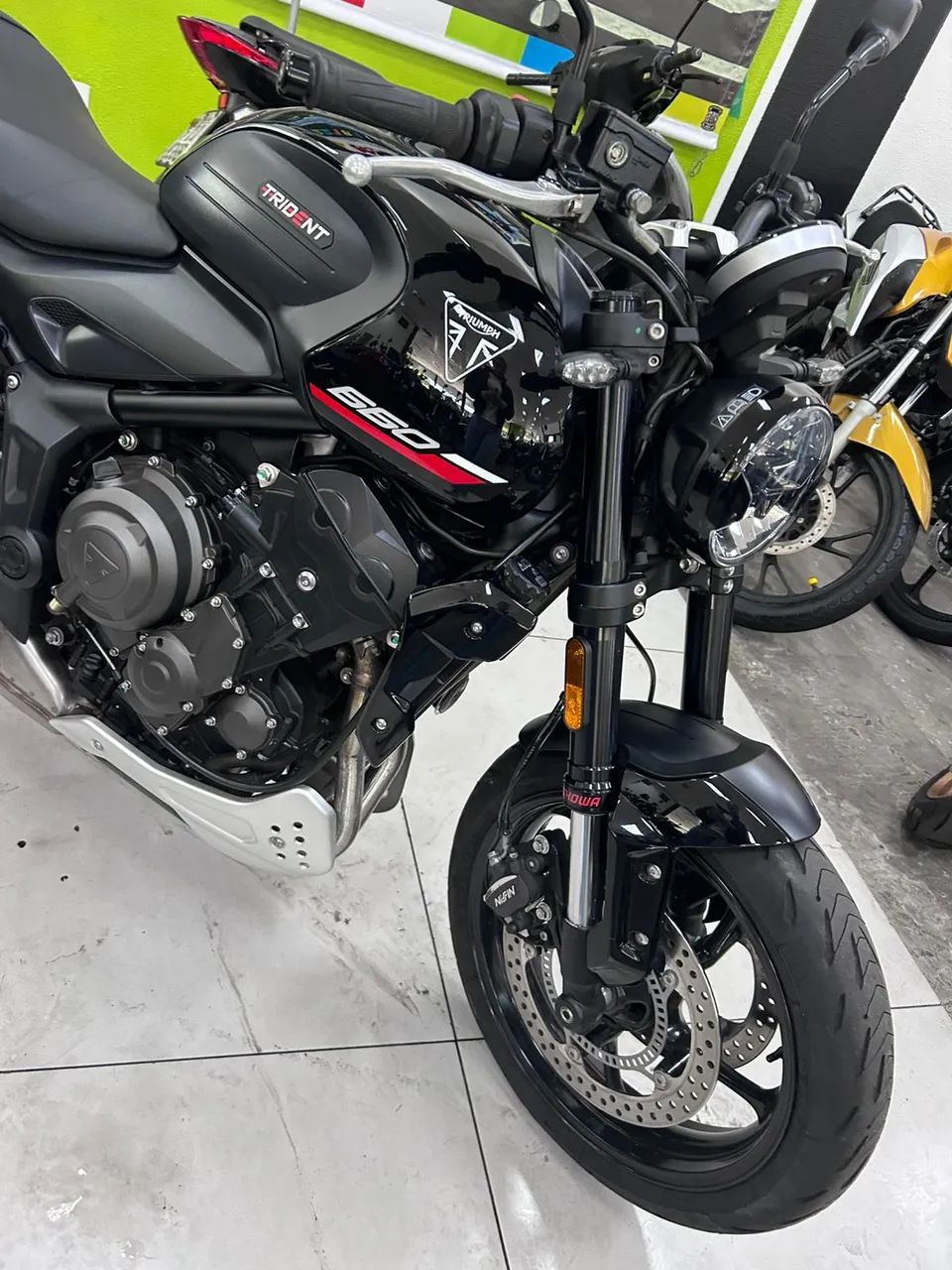 TRIUMPH TRIDENT 660 - Foto 3