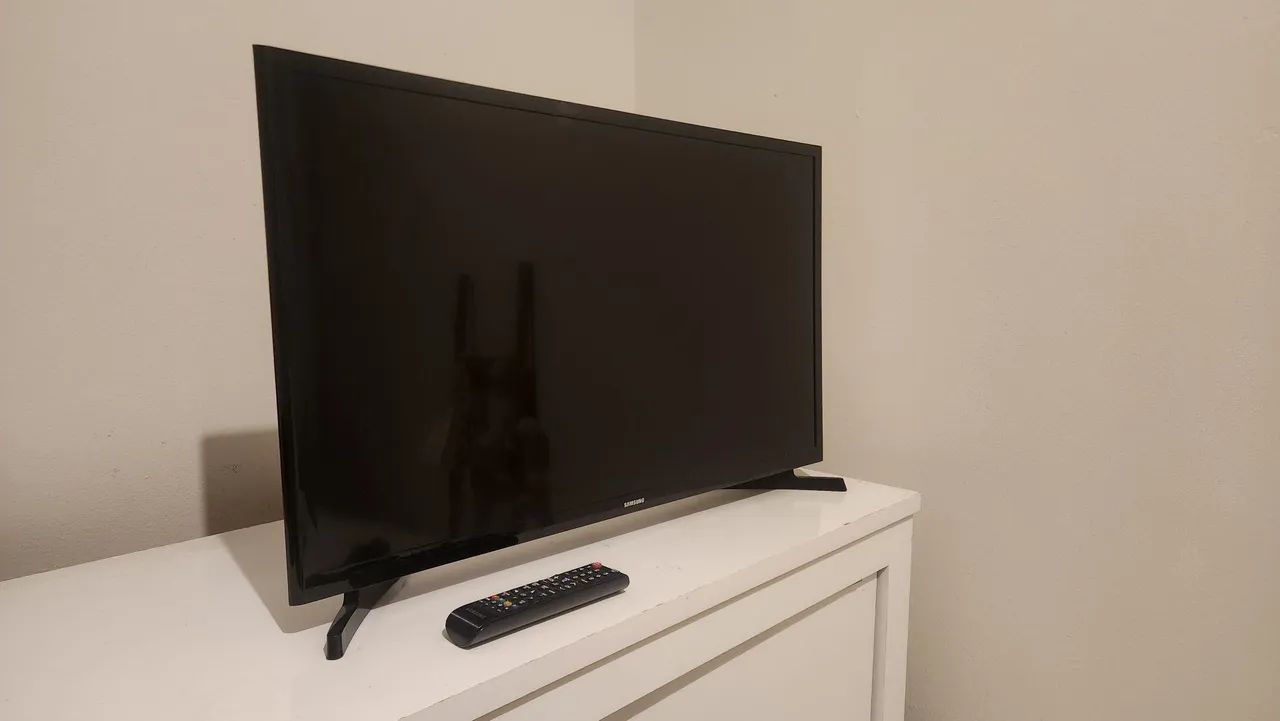 Smart TV Samsung 32 polegadas - UN32J4300AG