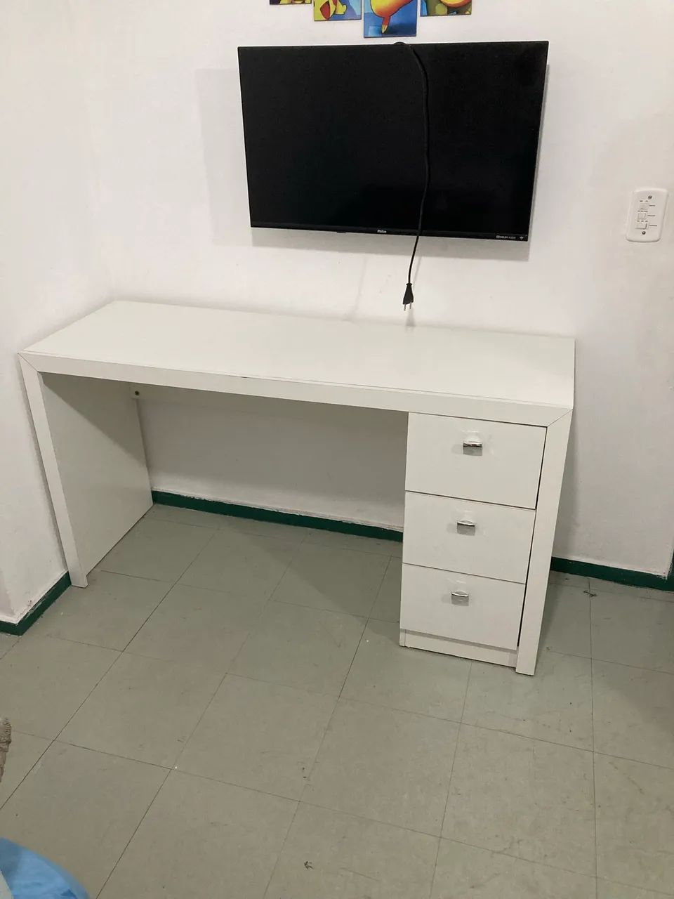 Escrivaninha branca  - Foto 5
