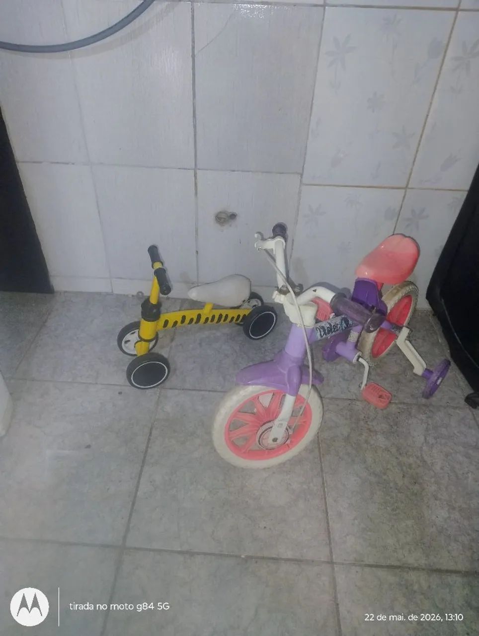 Bicicleta infantil e bicicleta de equilíbrio 80 cada se levar as duas faço 130