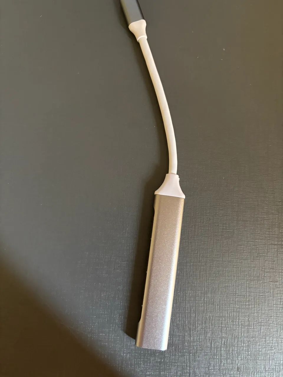 Adaptador USB-C Original  (novo) - Compacto e de Alta Qualidade