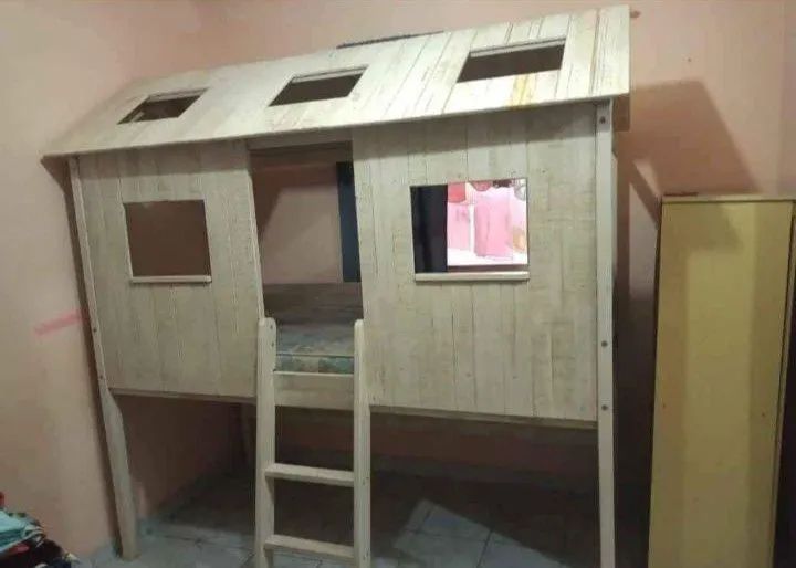 Cama Casinha Infantil Elevada - Madeira Maciça<br> - Foto 3