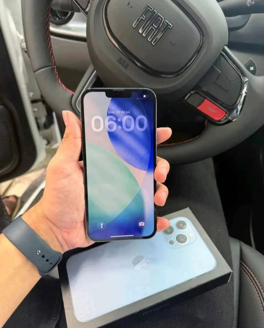 iPhone 13 pro Max 256 gb . Com todos os acessórios funcionando perfeitamente.