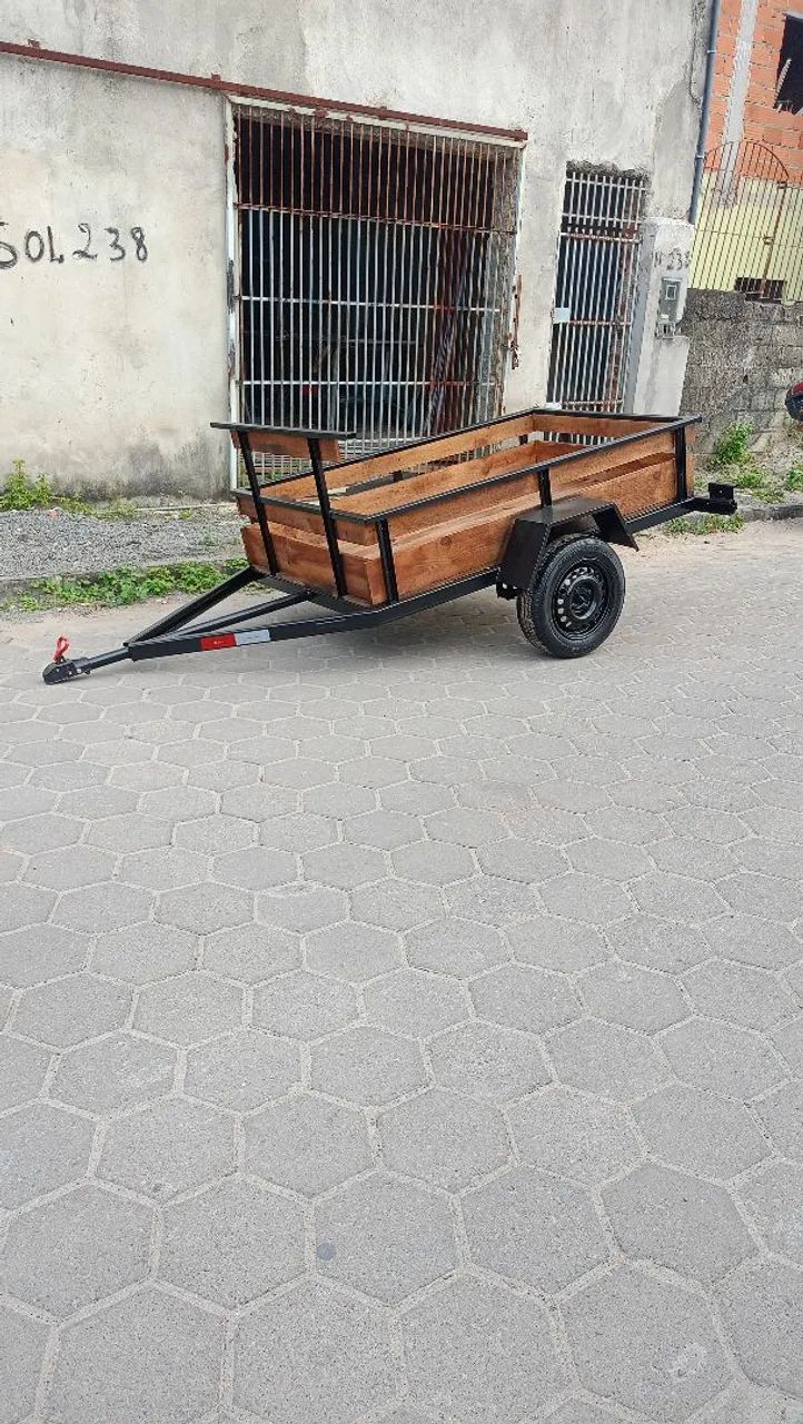 Vendo carretinha, fabricação própria.