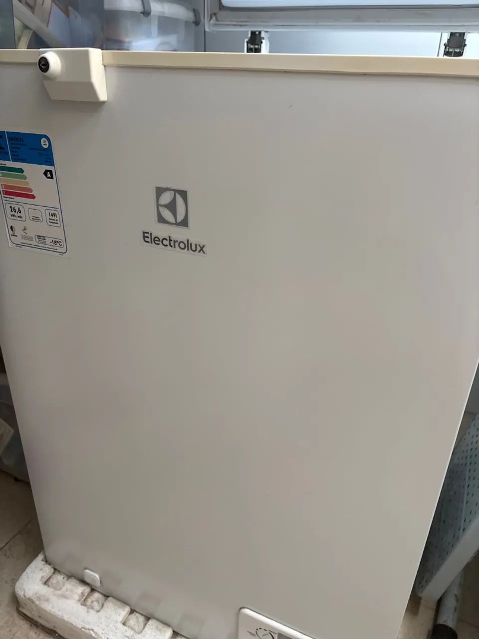 Freezer electrolux 149l 