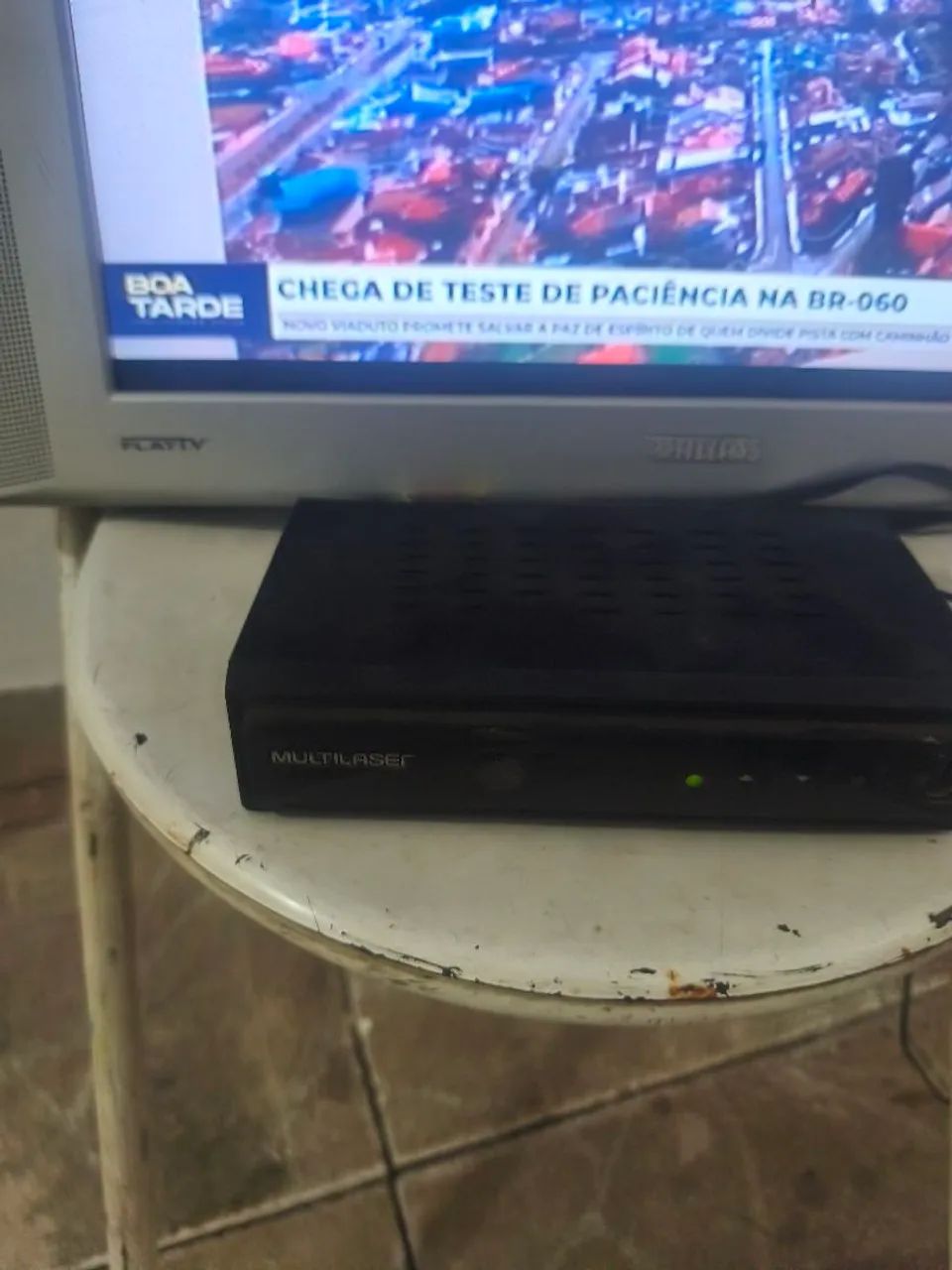 Tv Philips 14' com conversor e antena digital  - Foto 3