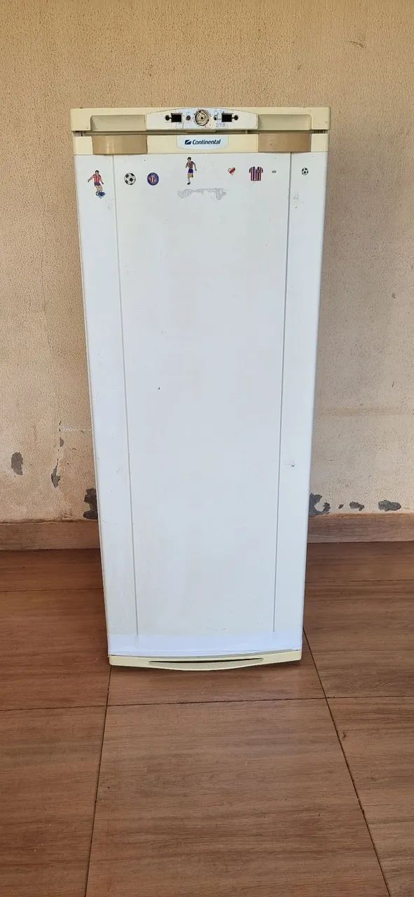 Vendo Geladeira Continental 