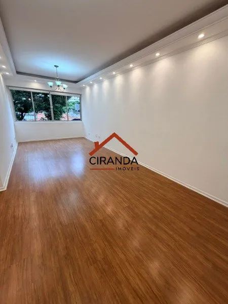Apartamento reformado com 02 dormitórios, 01 Wc e 01 Vaga. - Foto 2