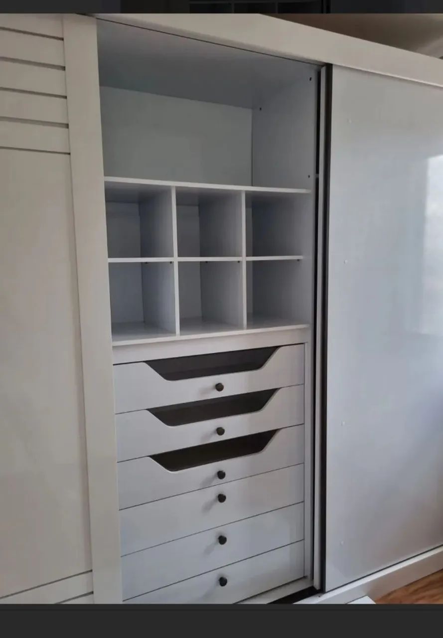 Guarda roupa casal impecável  - Foto 4