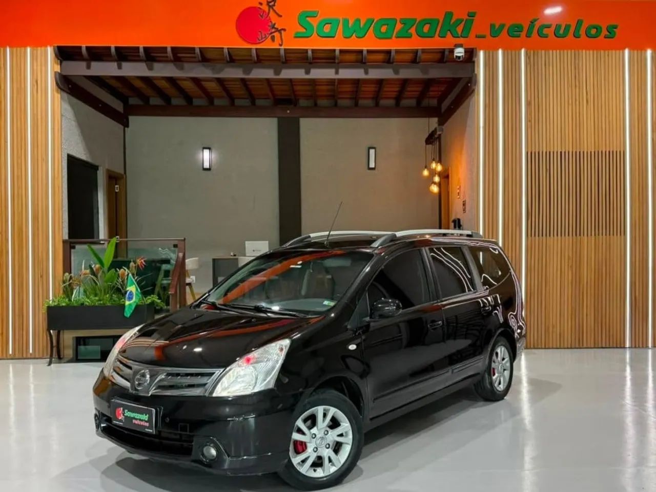 Nissan Grand Livina 2014