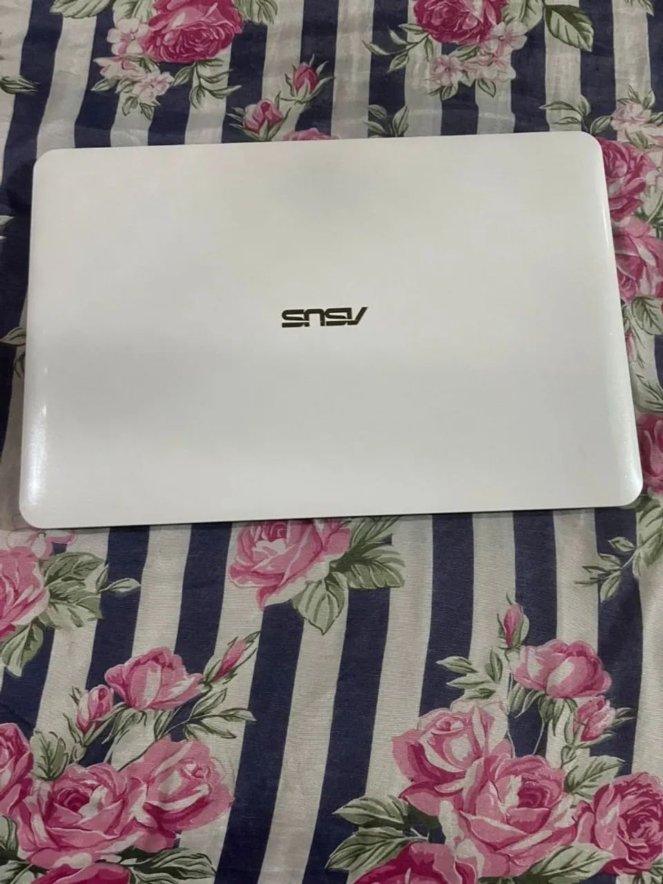 Vendo Notebook ASUS INTEL DUAL CORE.
